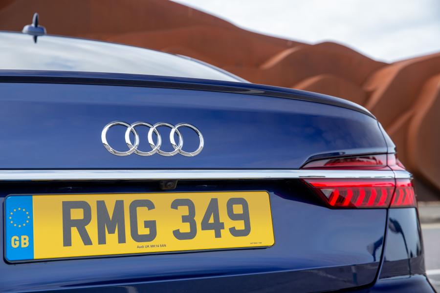 Детали экстерьера Audi S6 Sedan TDI (C8) 2019 года  (UK) (фото 33 из 40)